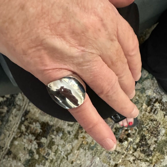 Smooth Shiny Stainless Steel Contemporary Band Ring Size 6 3/4 - Picture 10 of 10